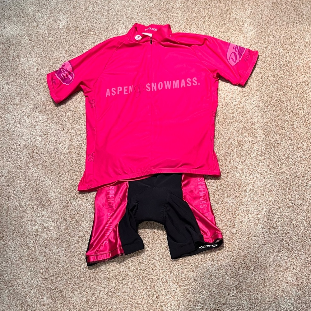 Women’s bike short set